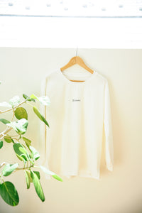 ロングスリーブロゴ Tシャツ／ホワイト